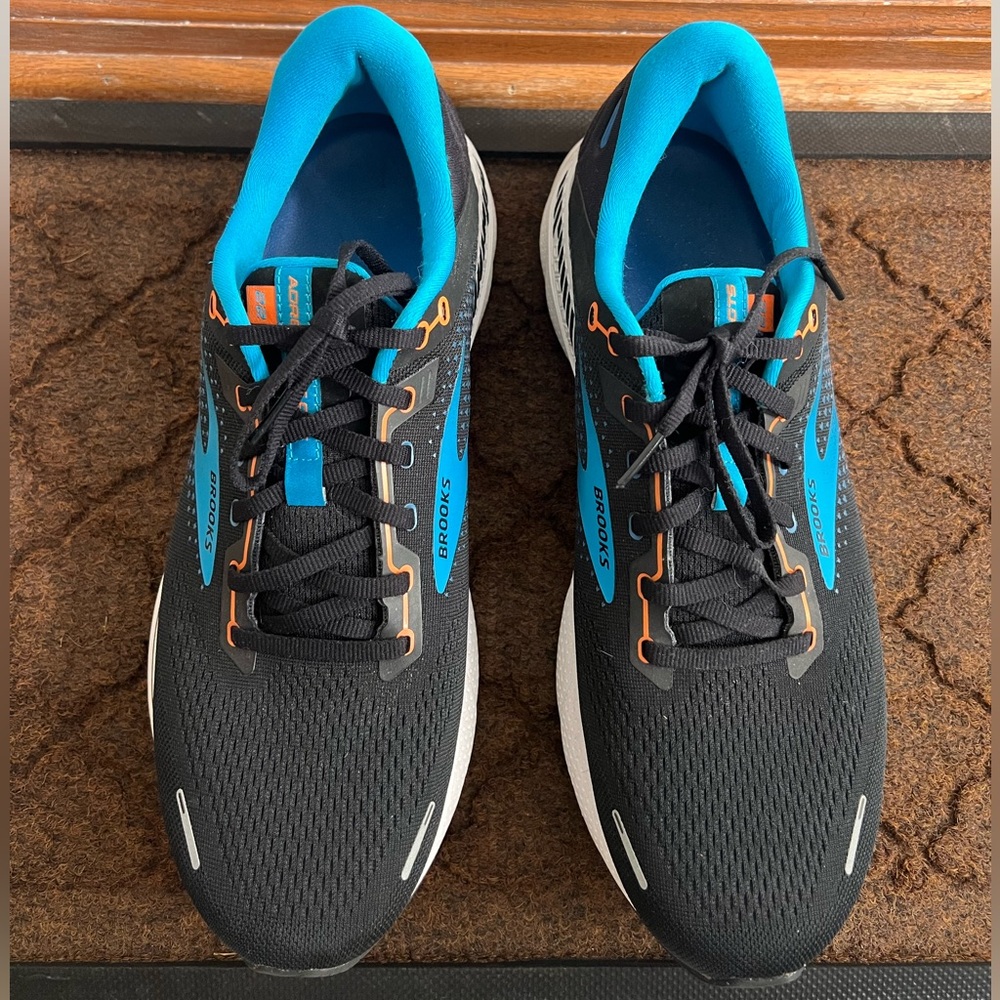 Men’s Brooks Adrenaline GTS 22– Black and Blue Athletic Shoes - Picture 2 of 7